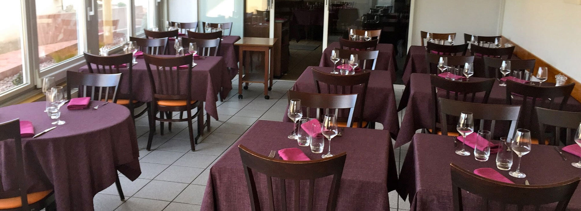 Salle du restaurant l'arbre vert à Pulversheim 68 Alsace